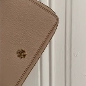 Tory Burch wristlet